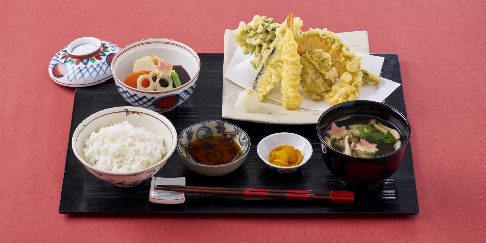 給食