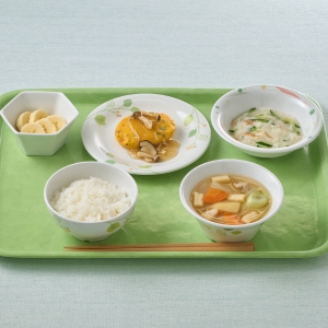 緑黄色野菜入りたまごよせのきのこあん　献立