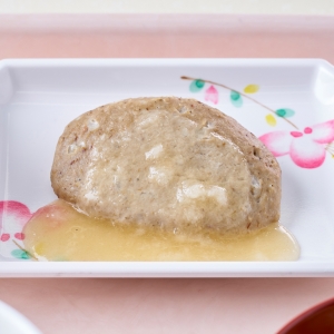 お魚ハンバーグいわし入　おろし銀あん