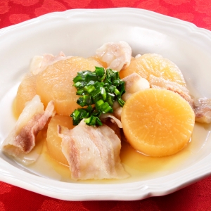 豚バラと大根の辛煮