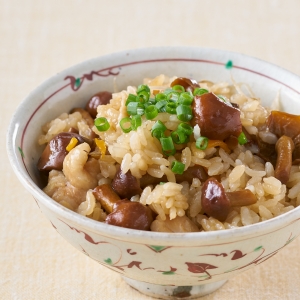 なめこと鶏肉の炊き込みご飯