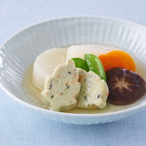 大根と豆乳入り五目しんじょのだし煮