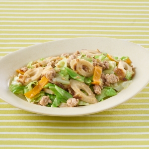 竹輪とキャベツの肉味噌炒め